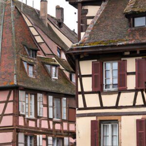 Renaissance des maisons traditionnelles en Alsace, en France