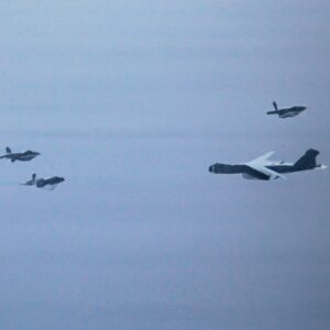 Des avions chinois ont suivi un avion de patrouille de la marine américaine dans le détroit de Taiwan.
