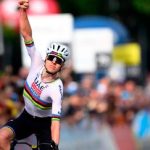 cyclisme-:-tadej-pogacar-remporte-la-1ere-etape-du-tour-de-romandie-et-s’empare-du-maillot-jaune