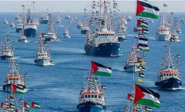 بالفيديو.-أسطول-الصمود-المتجه-إلى-غزة-يتعرّض-لهجوم-الصهاينة